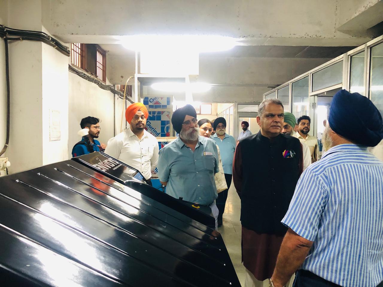 ਉਦਯੋਗ ਅਤੇ ਵਣਜ ਮੰਤਰੀ ਸੰਜੀਵ ਅਰੋੜਾ ਨੇ ਮੋਹਾਲੀ ਹਾਈਟੈਕ ਮੈਟਲ ਕਲੱਸਟਰ ਦਾ ਦੌਰਾ ਕੀਤਾ